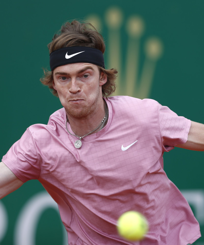 前场压迫与 前场压迫与